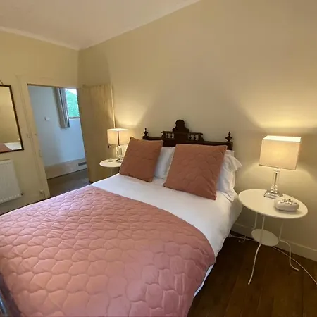 Stunning 5 Bedroom French Manor House, Normandy Villa Beaunay