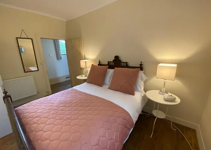 Stunning 5 Bedroom French Manor House, Normandy Villa Beaunay