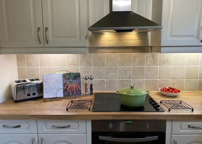 Stunning 5 Bedroom French Manor House, Normandy *